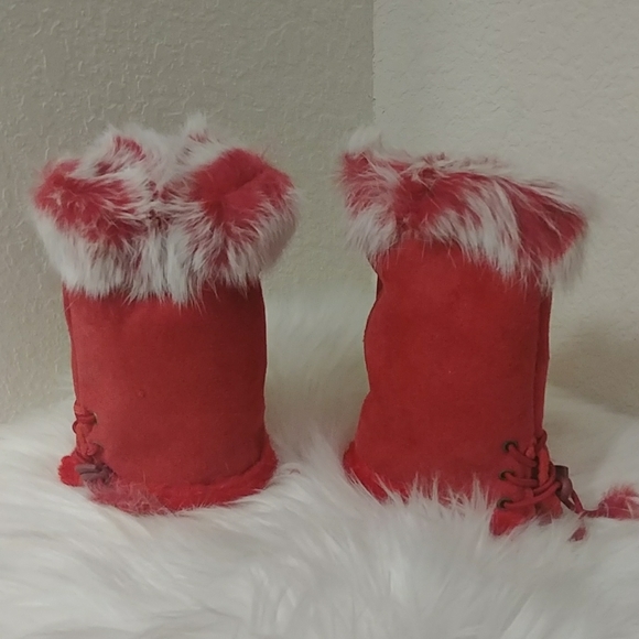 Red Faux Fur Fleece Fingerless Gloves - Picture 3 of 16